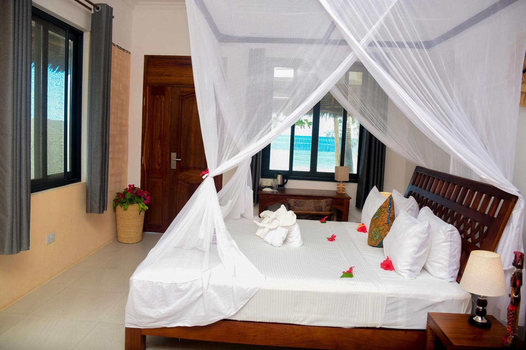 Manolo Beach Resort Uroa Εξωτερικό φωτογραφία