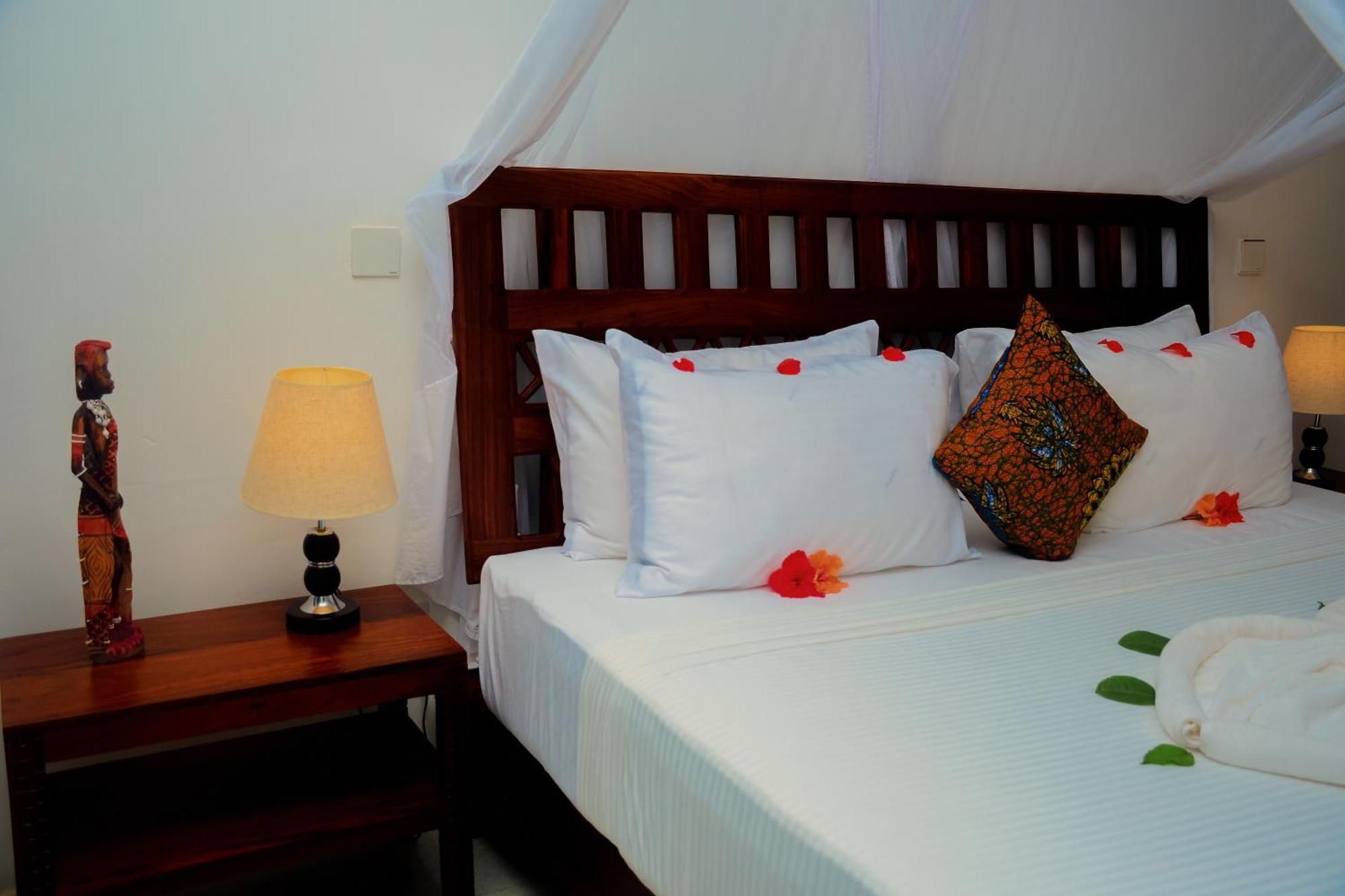 Manolo Beach Resort Uroa Εξωτερικό φωτογραφία