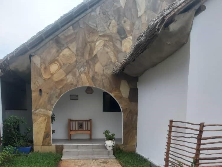 Manolo Beach Resort Uroa Εξωτερικό φωτογραφία